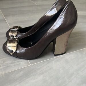 Elegant Brown Heels with Silver Accents